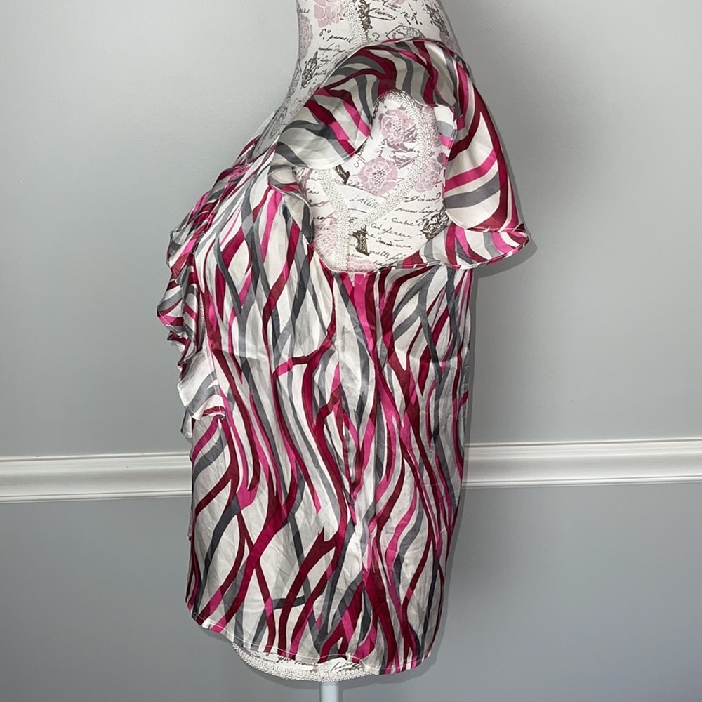 Banana Republic Silk Petite Small Ruffle Blouse - Picture 3 of 6